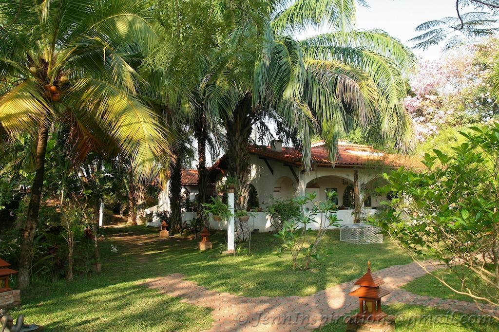 Отель Secret Garden Chiangmai San Kamphaeng Экстерьер фото