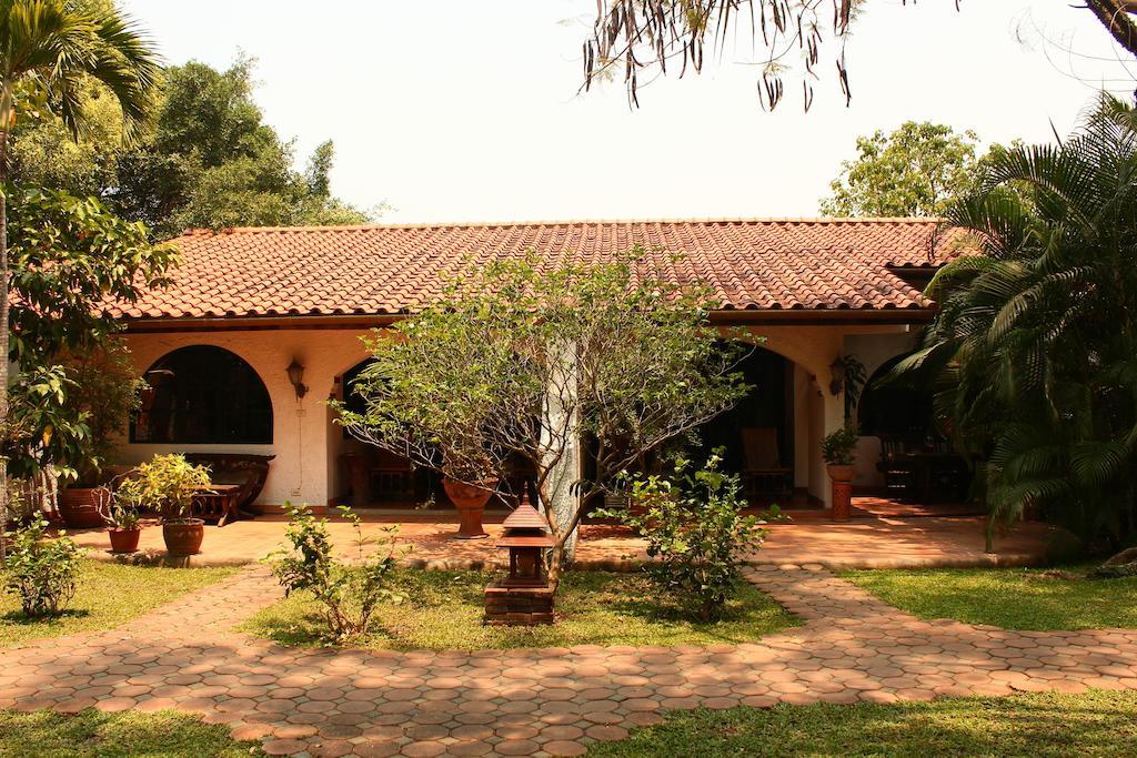 Отель Secret Garden Chiangmai San Kamphaeng Экстерьер фото